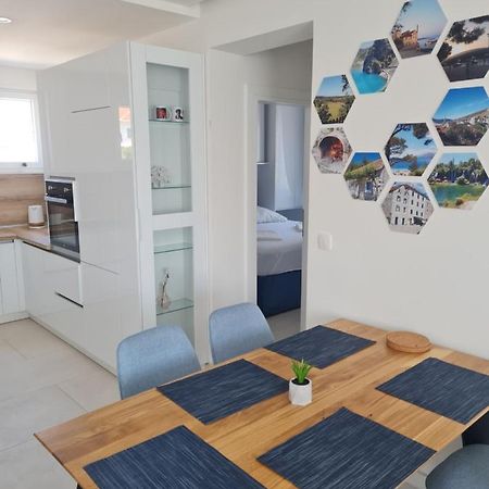 Holiday Apartment Marijana Kastela Exterior photo