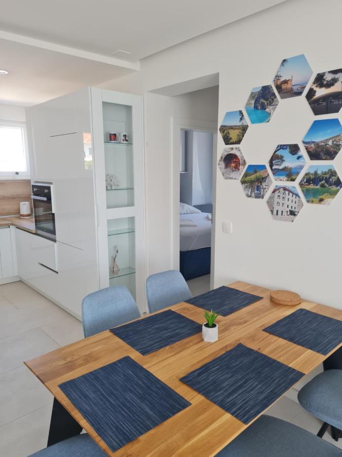 Holiday Apartment Marijana Kastela Exterior photo