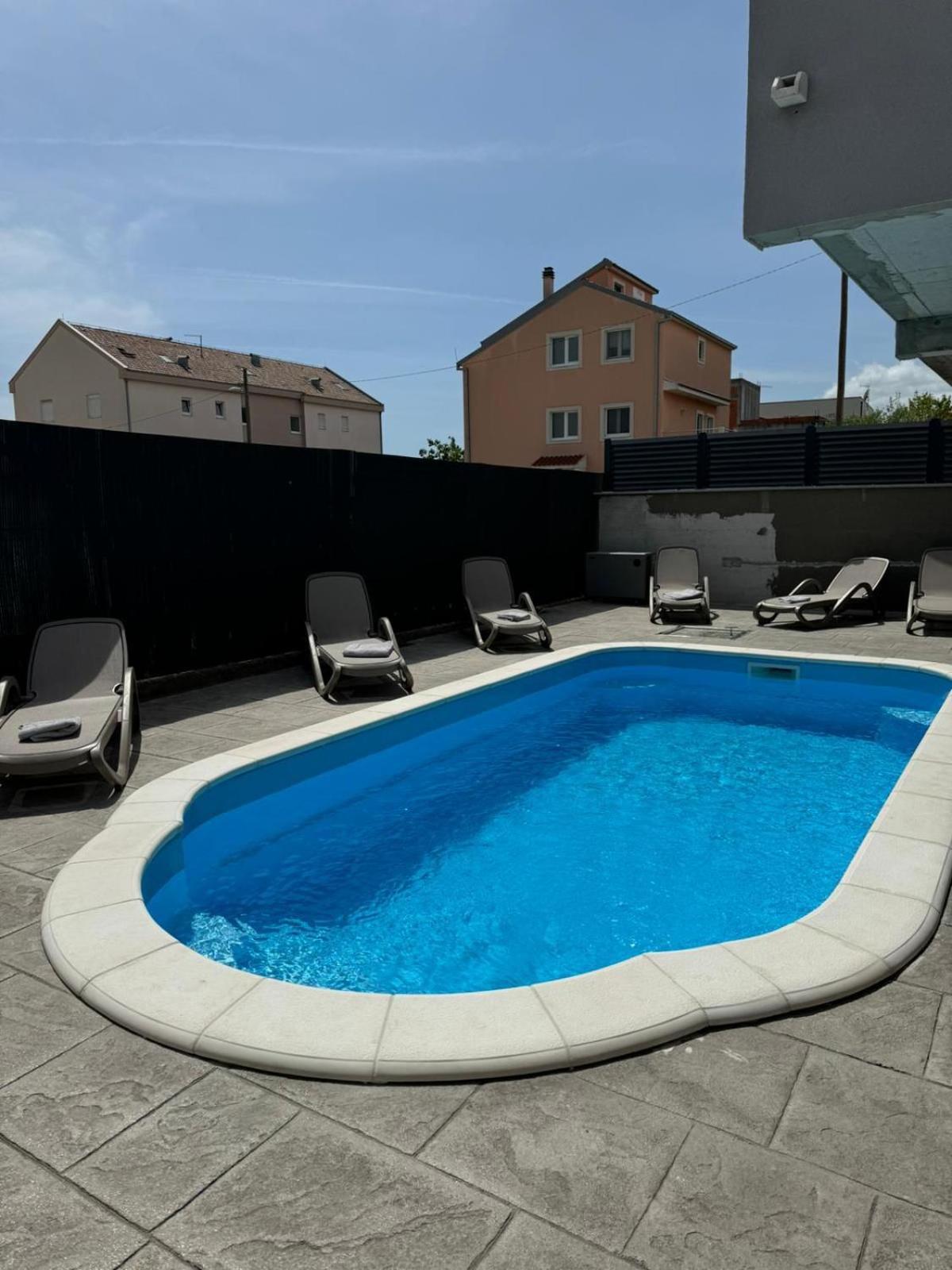 Holiday Apartment Marijana Kastela Exterior photo